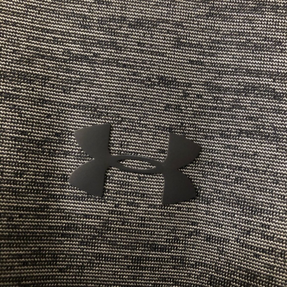 Under Armour Half Zip - Picture 4 of 8